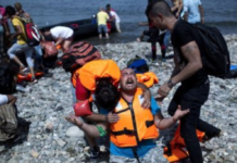 Refugiados dicen que Jesús apareció y que los salvó de morir en el mar