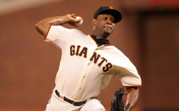 Santiago Casilla sigue en RD por problemas con su visa