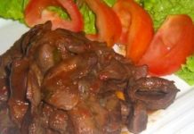 Mollejitas de pollo ahogadas en vino tinto