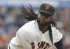 Johnny Cueto sigue en República Dominicana junto a su padre enfermo