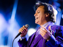 Admiradores de Juan Gabriel viven emoción en homenaje