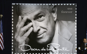 Oscar de la Renta ya tiene sus propios sellos postales