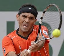Víctor Estrella sigue imparable en el ATP 500 de Río