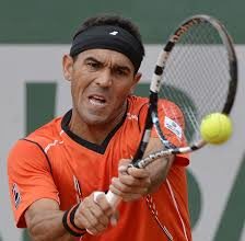 Víctor Estrella sigue imparable en el ATP 500 de Río
