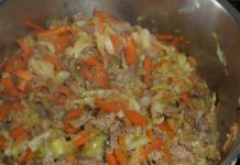 Repollo guisado con carne molida