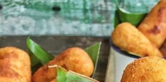 Croquetas de pollo y plátanos maduros