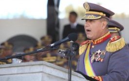 Rafael Correa destituye al Comandante General del Ejército de Ecuador