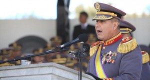 Rafael Correa destituye al Comandante General del Ejército de Ecuador
