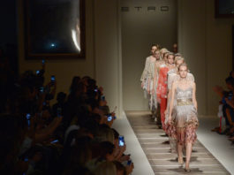Etro unirá sus desfiles de mujer y hombre