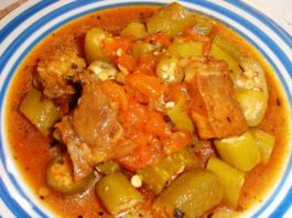 Carne de cerdo con molondrones guisados