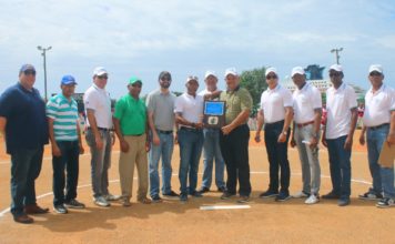 Inauguran Torneo 54 Aniversario de la Liga Miguel Olivo Saviñón La Romana