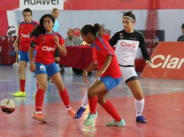 Los colegios Notre Dame, Saint Nicholas, New Horizons y Oasis Christian avanzan a semifinales de la Copa Intercolegial Claro de Futsal Femenino