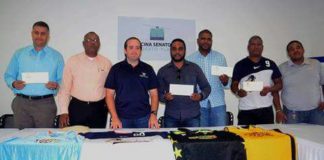 Senador Paliza hace aporte a los equipos del Basket Superior de Puerto Plata