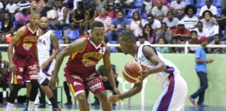 Quisqueya acaba con el invicto de San Martín y Chola gana su primer partido en el baloncesto superior de La Romana