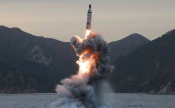 Corea del Norte lanza cuatro misiles, tres de los cuales caen en aguas de Japón