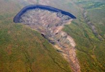 «Una puerta al infierno»: el gigantesco cráter de Siberia que sigue creciendo