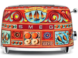 El complemento definitivo de Dolce & Gabbana no lo guardaremos en el armario, sino… ¡en la cocina!!!!