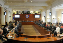 OEA evalúa este lunes declarar ruptura del hilo constitucional en Venezuela