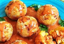 Albóndigas de plátano maduro rellenas de bacalao