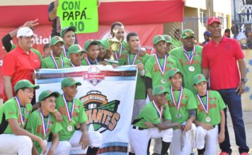 Estudiantes campeones del Clásico Scotiabank de Pequeñas Ligas