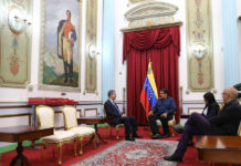 Presidente Maduro sostiene reunión con Leonel Fernández