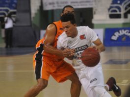 Leones adquieren en cambio a Yerri Flores