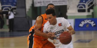 Leones adquieren en cambio a Yerri Flores