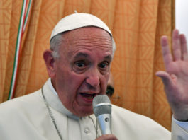 Papa Francisco, preocupado por Venezuela y Corea del Norte