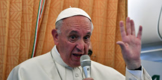 Papa Francisco, preocupado por Venezuela y Corea del Norte