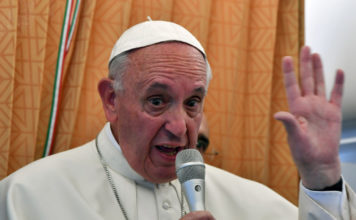 Papa Francisco, preocupado por Venezuela y Corea del Norte