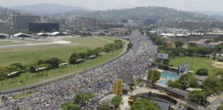 ¿Hacia dónde va Venezuela?: 4 posibles escenarios que pueden derivar de la ola de protestas que vive el país