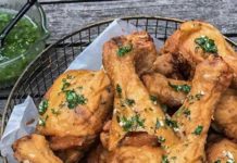 Pollo frito con salsa wasakaka