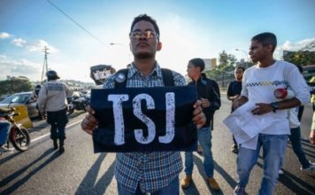 Estados Unidos impone sanciones a 8 magistrados del Tribunal Supremo de Venezuela a los que acusa de usurpar las funciones del Parlamento de ese país