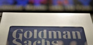 Por qué la oposición en Venezuela está «indignada» con el “salvavidas financiero” de Goldman Sachs al gobierno de Nicolás Maduro