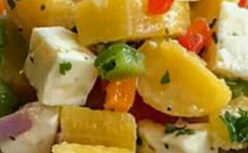 Ensalada de plátanos maduros con queso blanco de freír