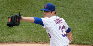 Los Mets han suspendido por tres juegos sin paga al abridor Matt Harvey por violar las reglas del club.