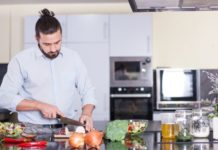 No freír con aceite de oliva y otros 3 consejos culinarios desmitificados por la ciencia