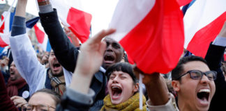 Análisis: Detrás del triunfo de Macron hubo suerte, habilidad política y el peso de la historia