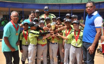 Enrique Cruz campeón Rally Béisbol Infantil