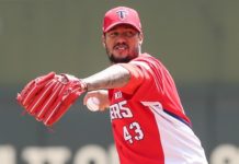 Héctor Noesí poncha a ocho en la victoria de Kia Tigers