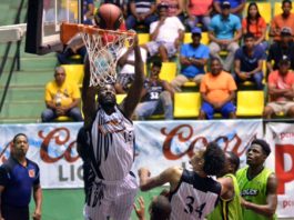 Huracanes vencen a Soles en el Ojo del Huracán