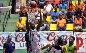 Huracanes vencen a Soles en el Ojo del Huracán