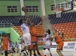 Indios derrotan a los Titanes y dividen la serie