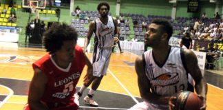 Huracanes dominan a los Leones en el Ojo del Huracán