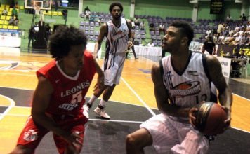 Huracanes dominan a los Leones en el Ojo del Huracán
