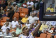 Metros de Santiago aplastan a Titanes en partido Intercircuito