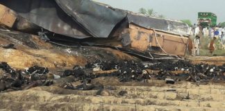 139 personas calcinadas enlutan el fin del Ramadán en Pakistán