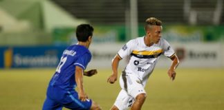 Atlético Pantoja derrota a Atlántico FC en partido nocturno