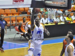 Metros de Santiago indetenibles en casa, Adrys y Glenn héroes del partido