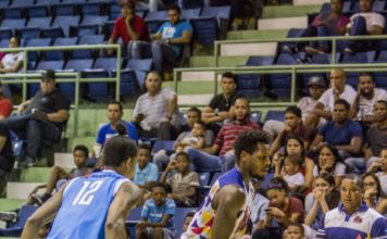 Reales apabullan a los Titanes en Intercircuitos